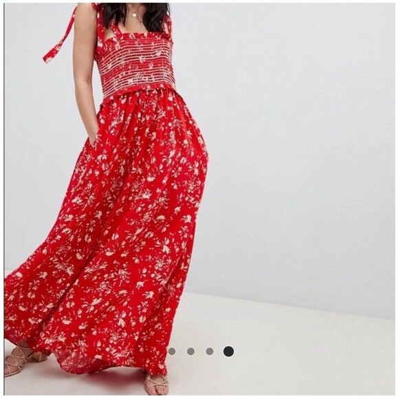 Free People Red Color My World Floral Jumpsuit Womens XS Wide Leg Smocked Boho - Picture 1 of 11